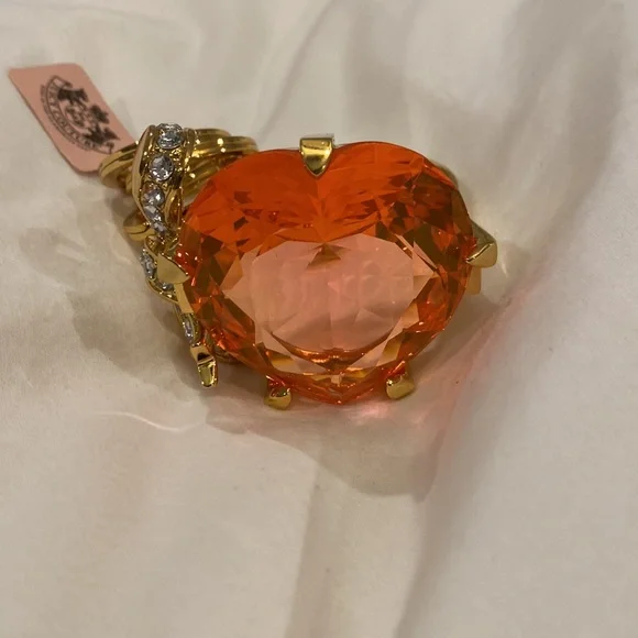 NWT Juicy couture large heart and bow engagement ring keychain - Picture 10 of 10